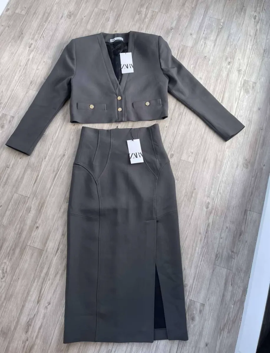 Zara — بدلة شتوية جونيلة وجاكيت