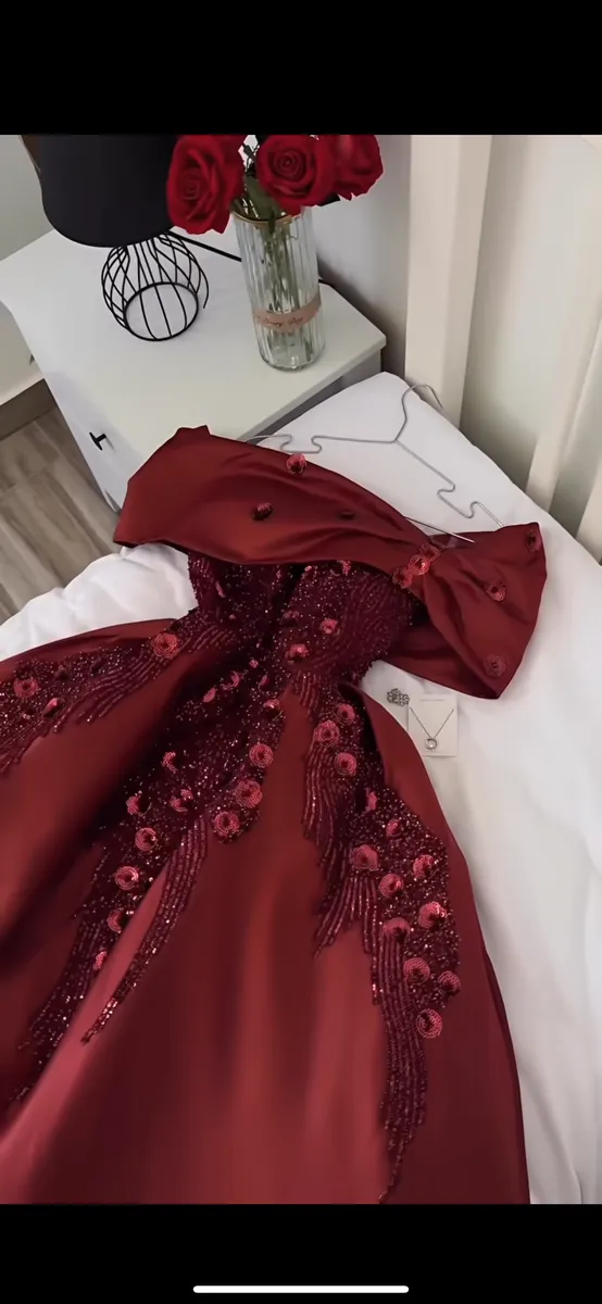 أخرى — فستان مقاس 38-40