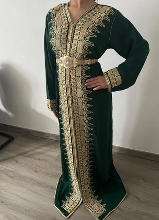 أخرى — تقشيطة خضراء